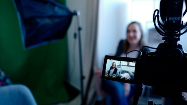 pexels-cowomen-1058097-2041396